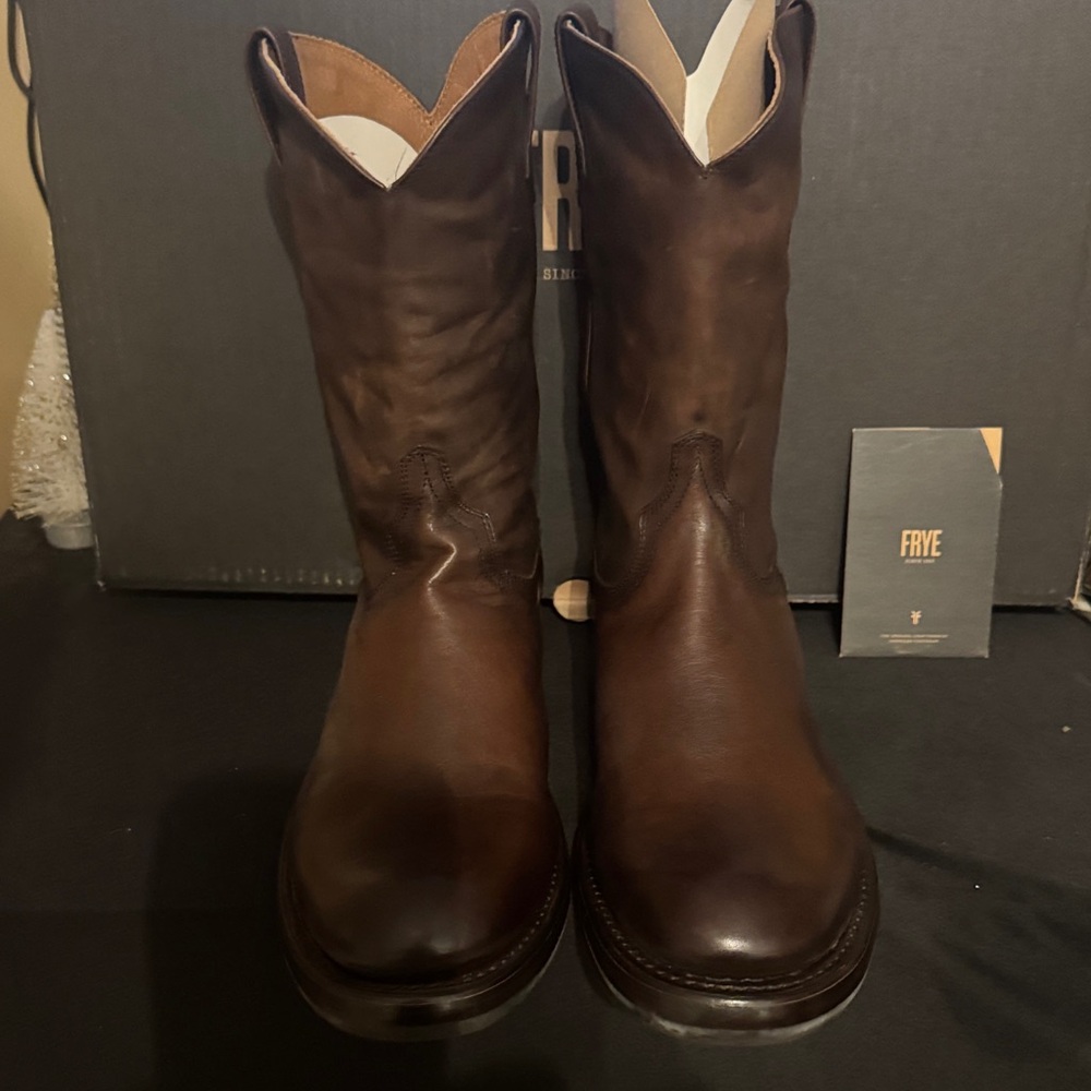Frye Mens sz 11 Dark Brown Leather  ROPER Boots NWT